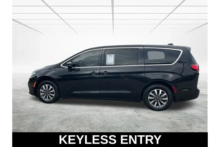 $22930 : Chrysler Pacifica Hybrid 202 image 8