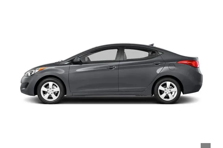 $9416 : Hyundai ELANTRA 2013 GLS 4dr image 2