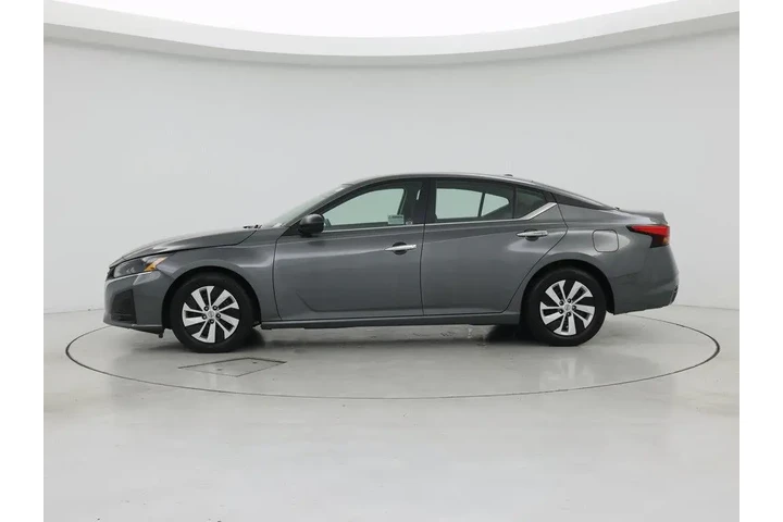 $23998 : Nissan Altima 2025 2.5 S 4dr image 3