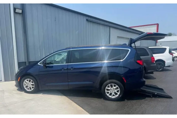 $35000 : 2020 Voyager LXi image 3