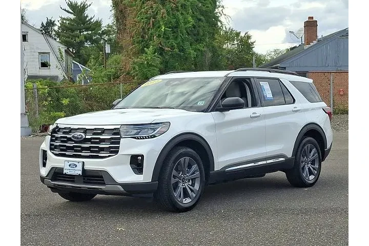 $39995 : Ford Explorer 2025 AWD Activ image 2