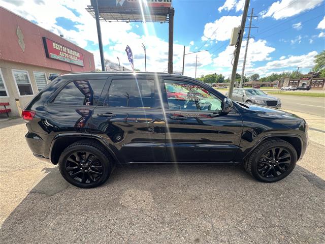 $18999 : 2017 Grand Cherokee image 5