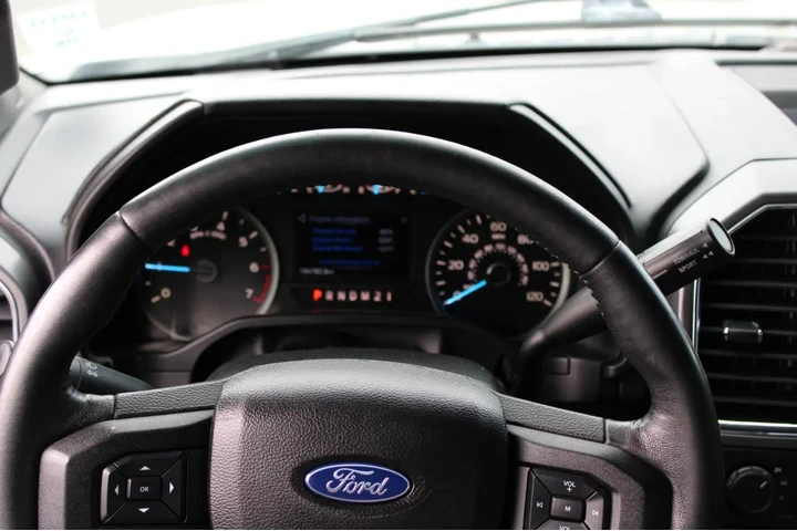 $18995 : 2017 F-150 XLT Super Crew 4WD image 9