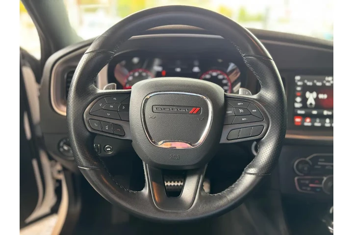 2022 Charger R/T image 10