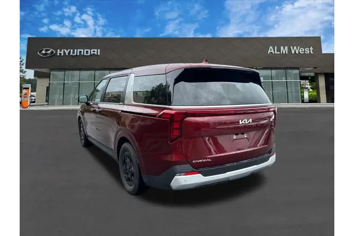 $32020 : Kia Carnival 2025 LXS 4dr Mi image 4