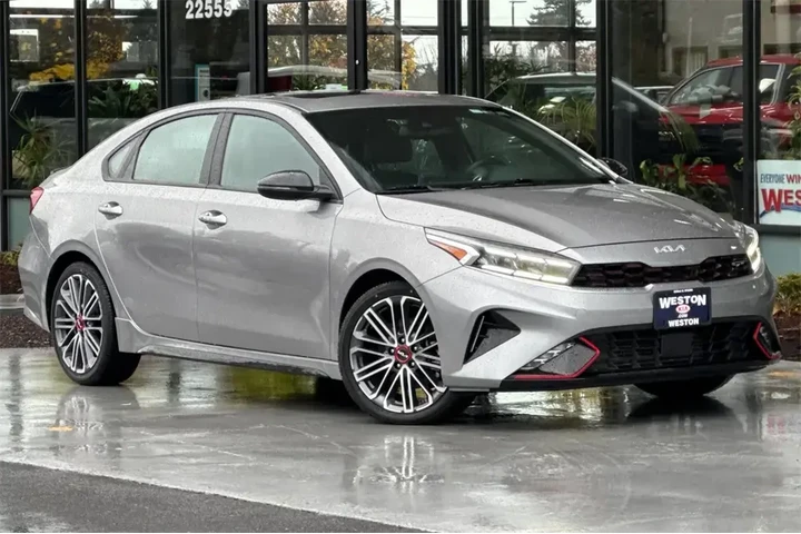 $21994 : Kia Forte 2023 GT 4dr Sedan image 2