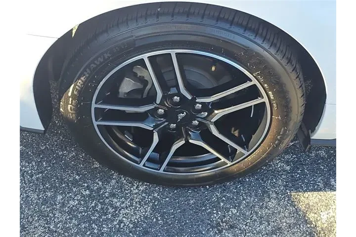 $22590 : Ford Mustang 2023 EcoBoost 2 image 8