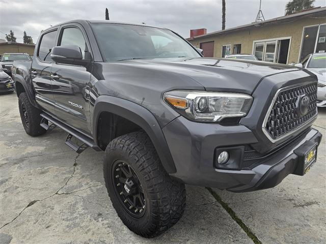 $24995 : 2018 Tacoma 2WD Double Cab V6 image 3