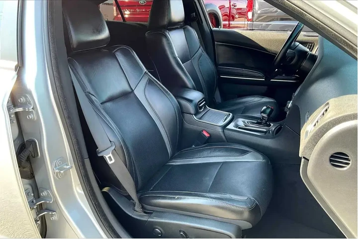 $19687 : Dodge Charger 2022 SXT 4dr S image 8