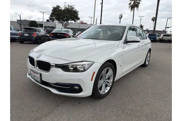 $15386 : BMW 3 Series 2017 330e iPerf image 7