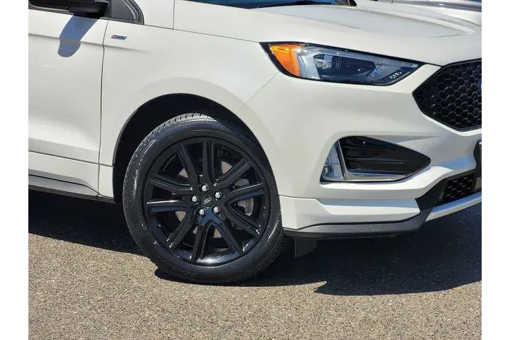 $28332 : Ford Edge 2023 AWD SEL 4dr C image 6