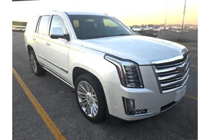 2017 Escalade image 2