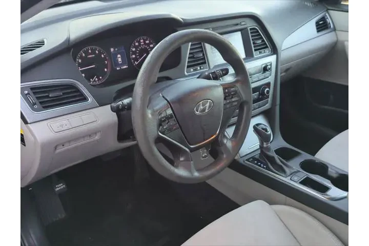 $7292 : Hyundai SONATA 2017 SE 4dr S image 2