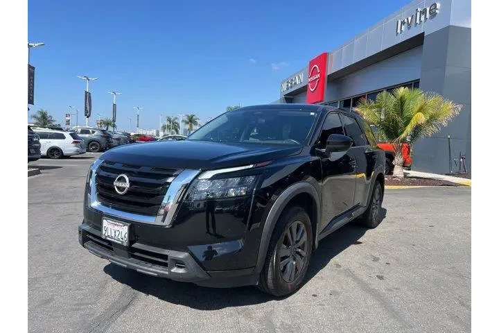 $27081 : Nissan Pathfinder 2024 S 4dr image 3