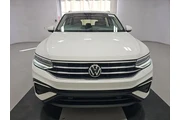 $19493 : Volkswagen Tiguan 2023 S 4dr thumbnail