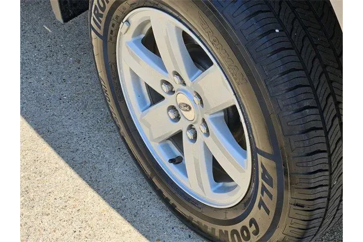 $26358 : Ford F-150 2023 4x2 XL 4dr S image 9