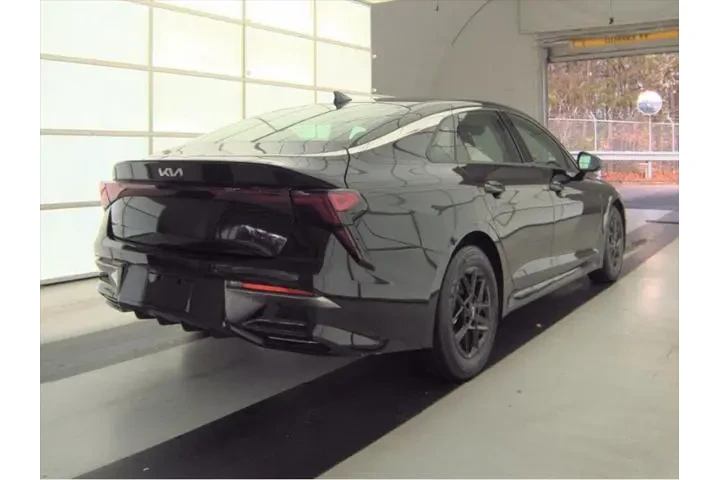 $25493 : Kia K5 2025 LXS 4dr Sedan image 5