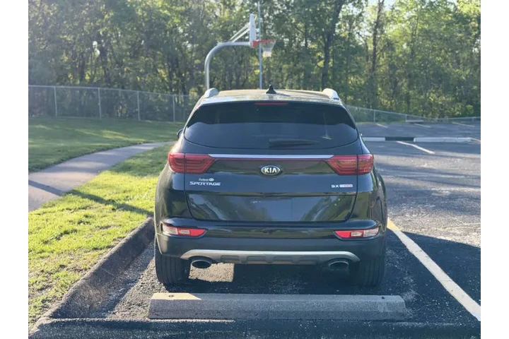 $9750 : 2017 Sportage SX Turbo image 8