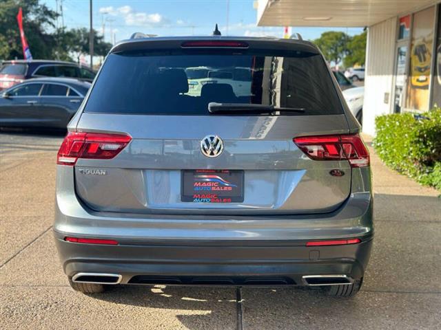 $19900 : 2021 Tiguan S image 8