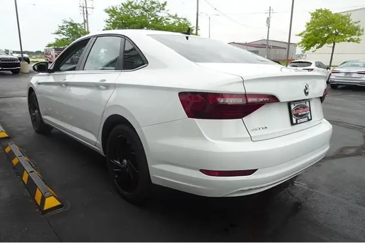 $15990 : 2020 Jetta image 6