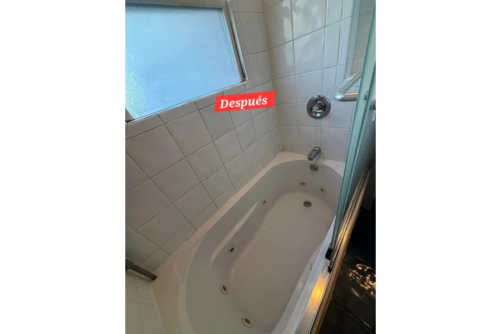 House cleaning service image 3