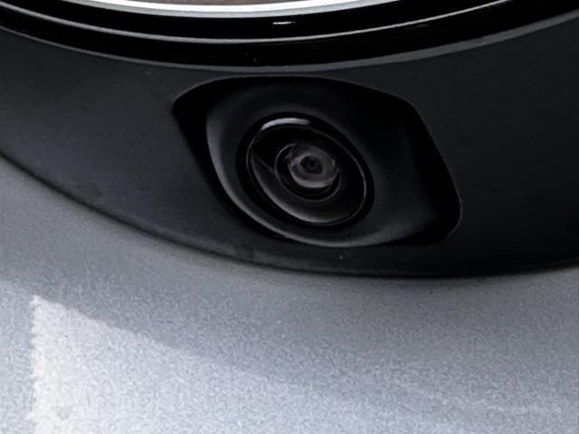 $28624 : 2025 Corolla Hatchback XSE image 10