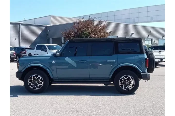 $36050 : Ford Bronco 2022 4x4 Outer B image 2