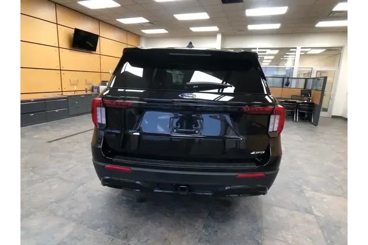 $39602 : Ford Explorer 2025 AWD ST-Li image 6