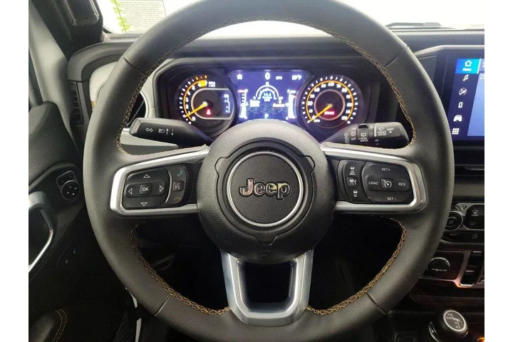 $37998 : Jeep Wrangler 2025 4x4 Sahar image 10