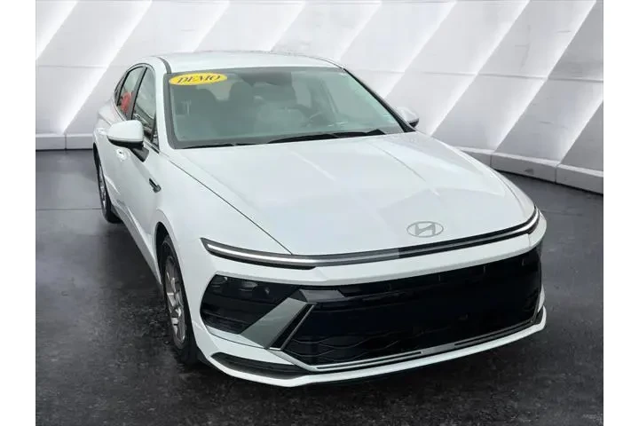 $26900 : Hyundai SONATA 2025 SE 4dr S image 3