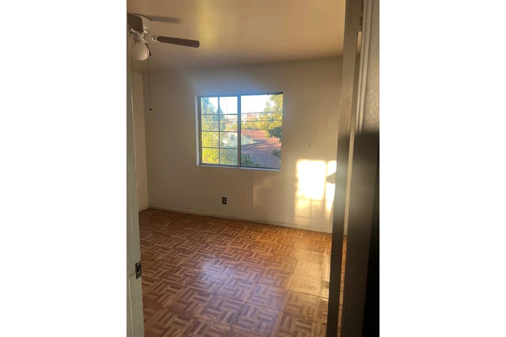 $900 : Rento cuarto! image 8