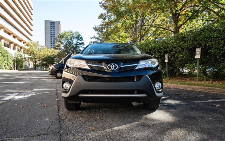 $12850 : 2013 TOYOTA RAV4 image 9