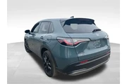 $27070 : Honda HR-V 2024 AWD Sport 4d thumbnail