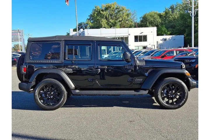 $31599 : Jeep Wrangler Unlimited 2022 image 7