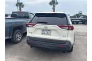 $28459 : Toyota RAV4 2022 XLE Premium thumbnail