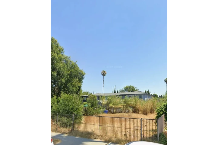 LAND FOR SALE IN VAN NUYS, CA image 2