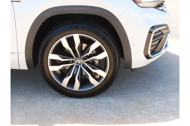 $29999 : Volkswagen Atlas Cross Sport image 9