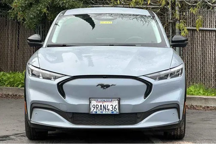 $29996 : Ford Mustang Mach-E 2024 Pre image 6