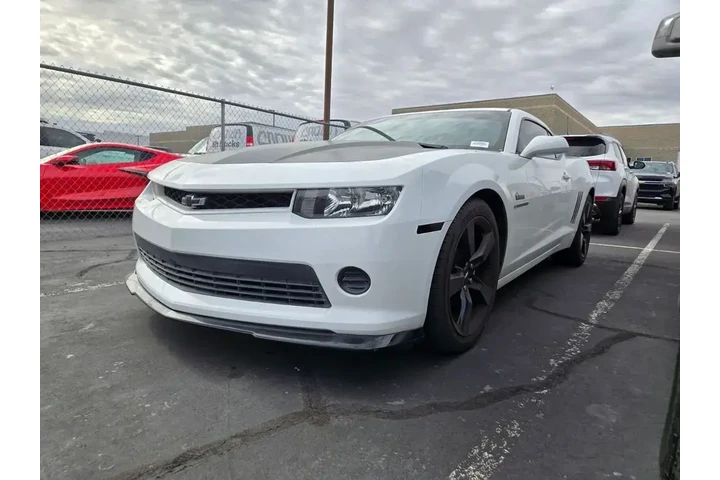 $16591 : Chevrolet Camaro 2015 LS 2dr image 2