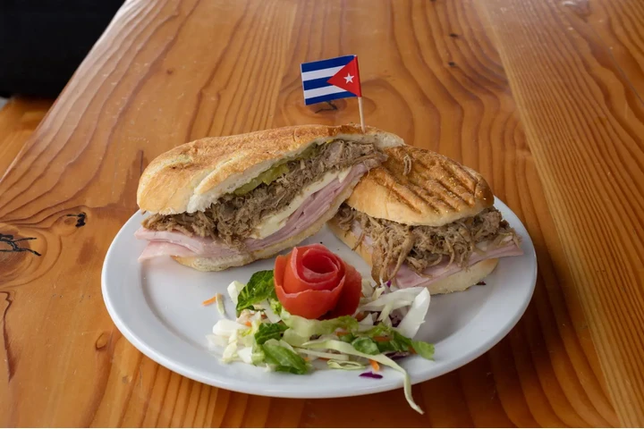 Azúcar Cuban Cuisine image 8