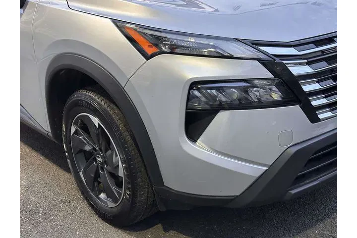 $20163 : Nissan Rogue 2024 AWD SV 4dr image 5