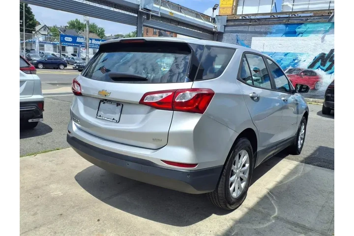 $12699 : Chevrolet Equinox 2020 4x4 L image 10
