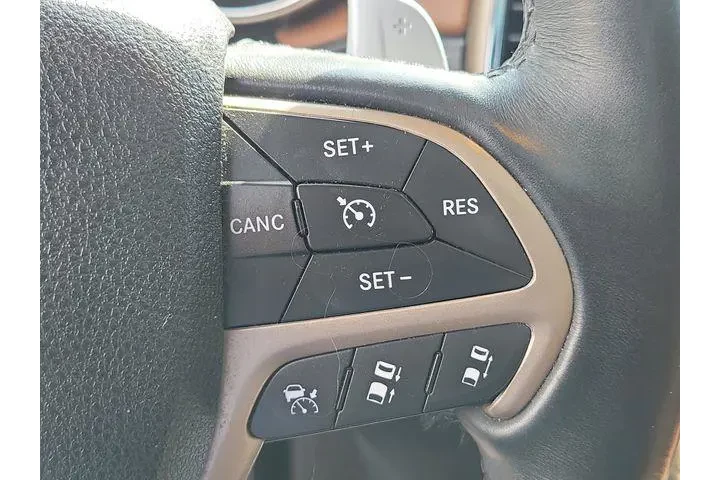 $12891 : Jeep Grand Cherokee 2016 4x4 image 4