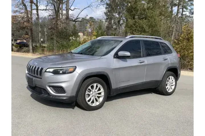 $19900 : 2020 CHEROKEE LATIT image 4