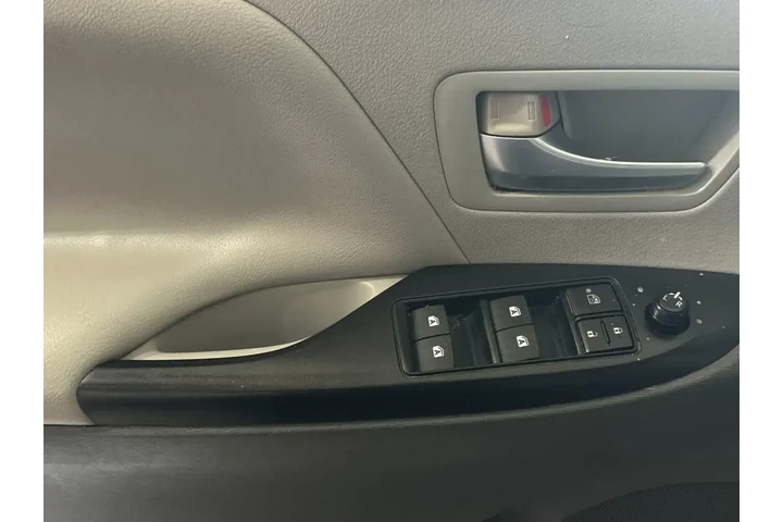 $14999 : Toyota Sienna 2015 LE 7-Pass image 5