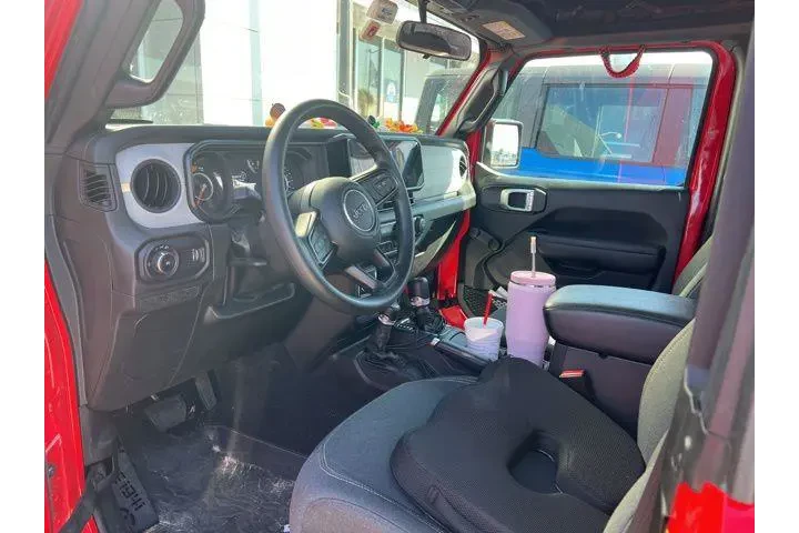 $29973 : Jeep Wrangler 2024 4x4 Sport image 9