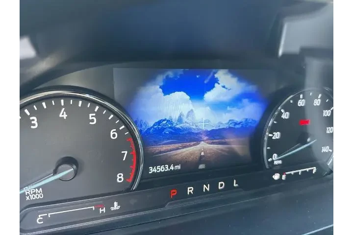 $27482 : Ford Explorer 2023 XLT 4dr S image 5