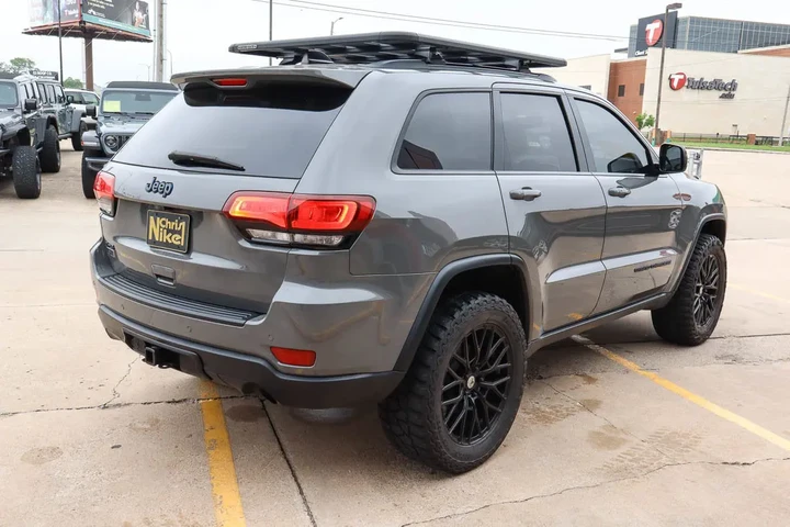 $24988 : 2020 Grand Cherokee Upland 4x4 image 5