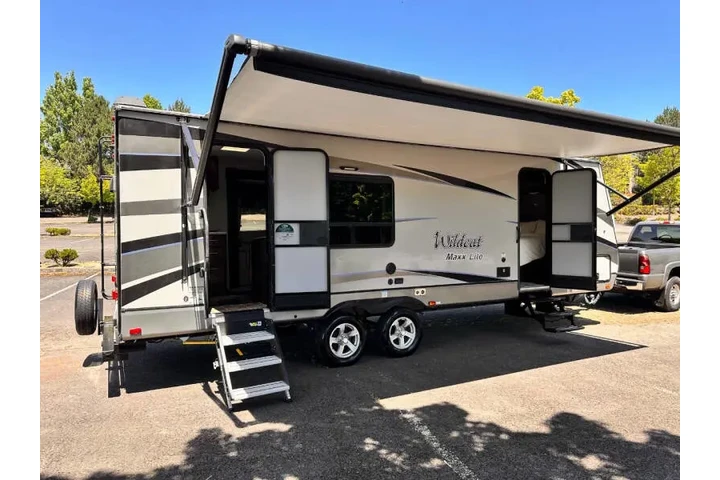 $27995 : 2020 Forest River Wildcat Max image 3