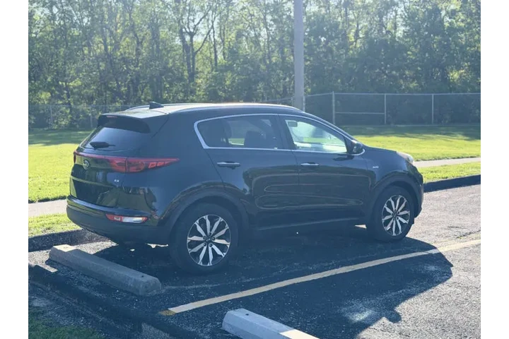 $8999 : 2017 Sportage EX image 6